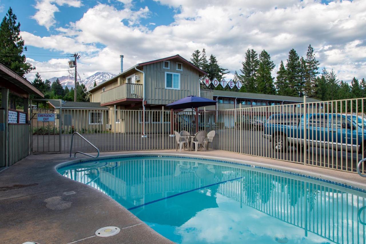 Swiss Holiday Lodge Mount Shasta Dış mekan fotoğraf
