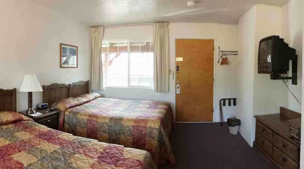 Swiss Holiday Lodge Mount Shasta Dış mekan fotoğraf